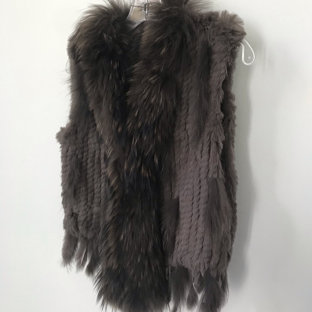 Fabulous Rabbit Fur Vest - Picture 2 of 8